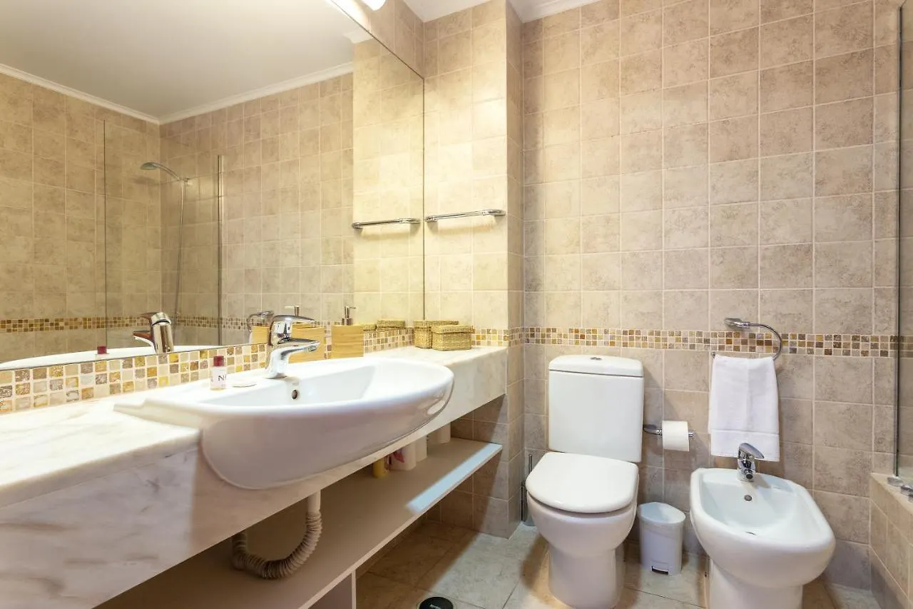 Host Wise - Bright Cozy Flats W Terrace & Pool Appartement Quarteira