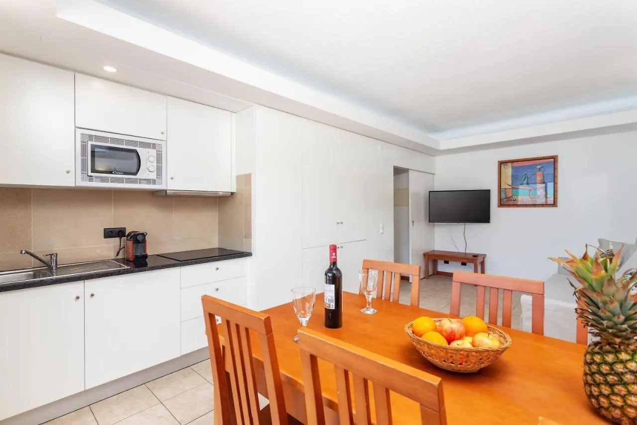 Host Wise - Bright Cozy Flats W Terrace & Pool Appartement Quarteira