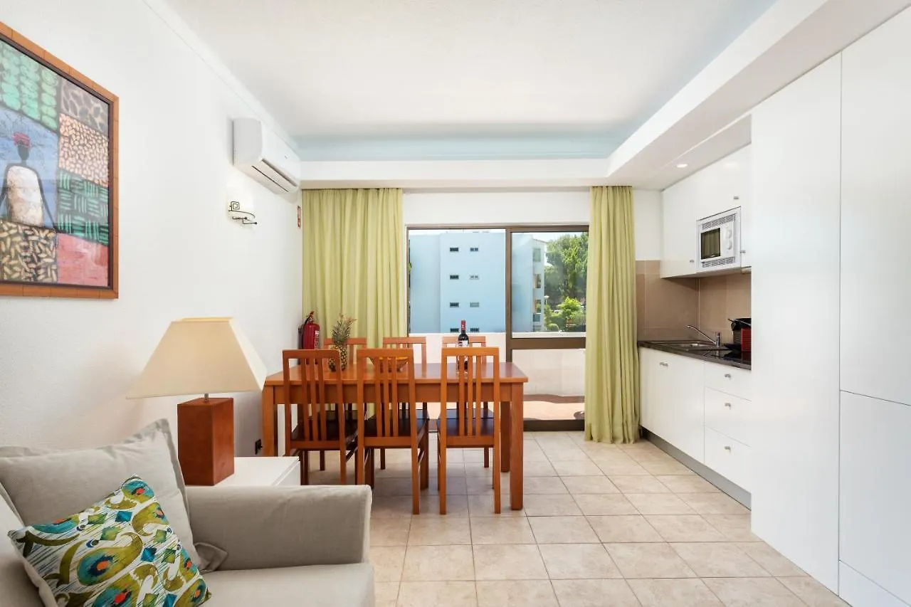 Host Wise - Bright Cozy Flats W Terrace & Pool Apartment Quarteira