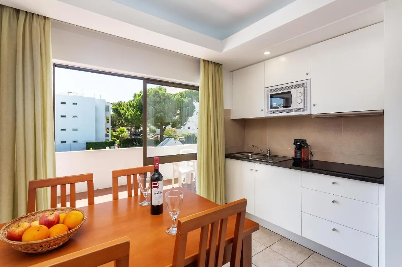 Host Wise - Bright Cozy Flats W Terrace & Pool Apartment Quarteira 0*,  Portugal