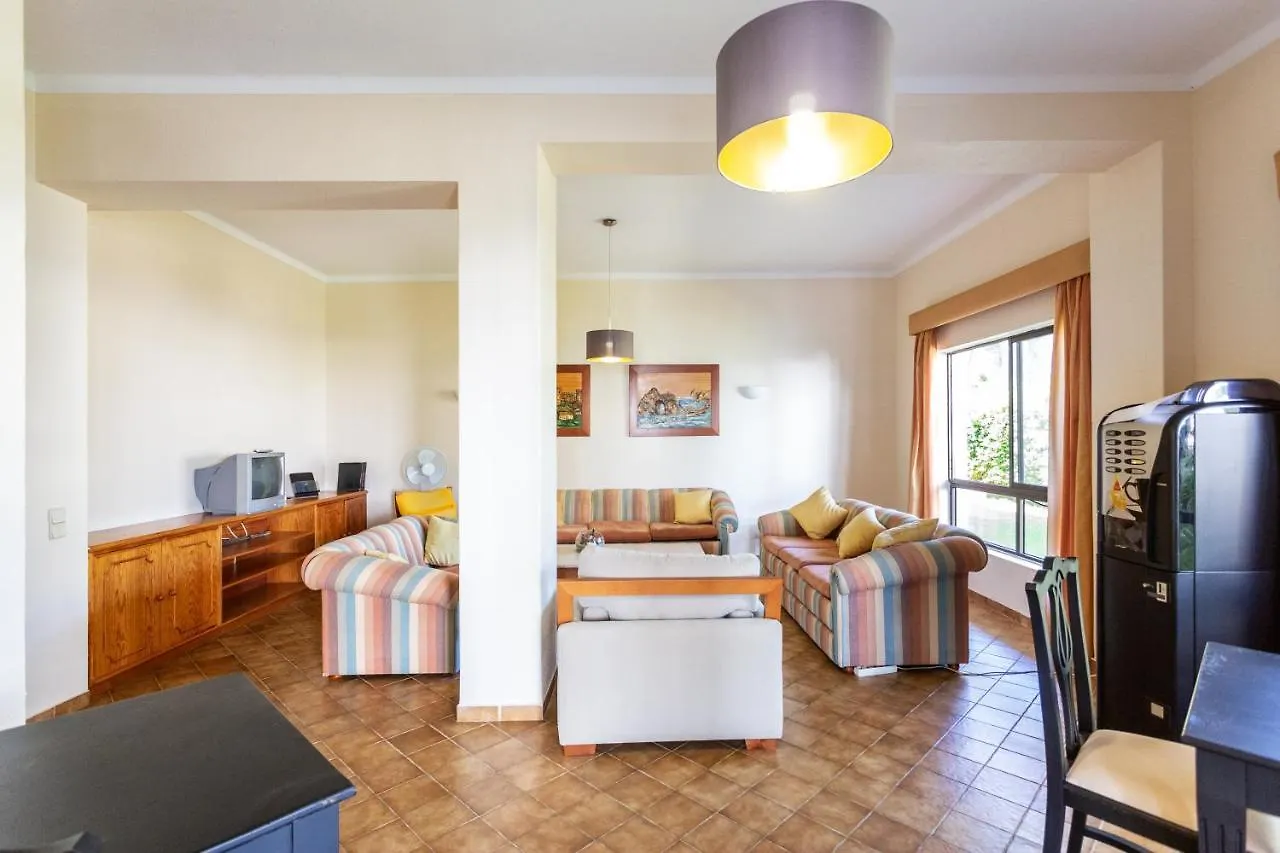 Host Wise - Bright Cozy Flats W Terrace & Pool Apartment Quarteira