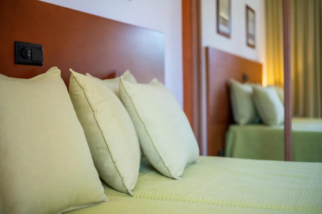 Host Wise - Bright Cozy Flats W Terrace & Pool Apartment Quarteira