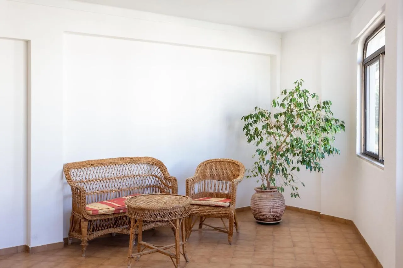 Host Wise - Bright Cozy Flats W Terrace & Pool Apartment Quarteira